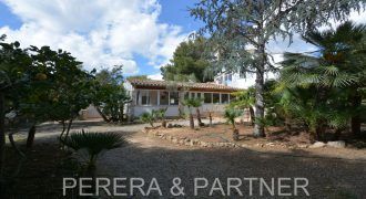 Ref. A004: Beautiful, tiny house located in Font de Sa Cala