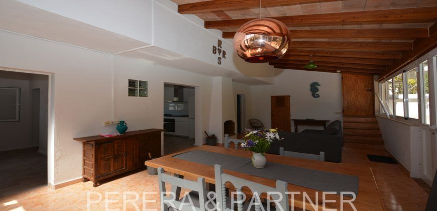 Ref. A004: Beautiful, tiny house located in Font de Sa Cala