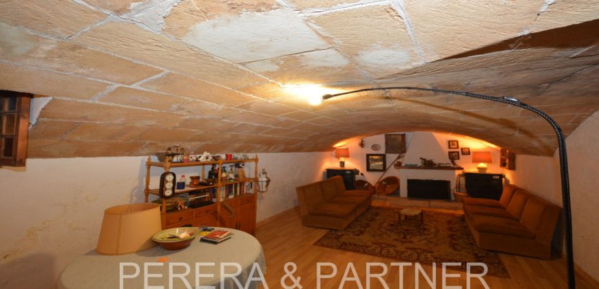 Ref. 106: Spacious townhouse with a lot of possibilities in Capdepera