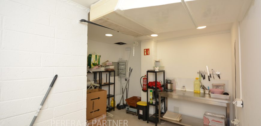 Ref. A057: Commercial premises totally renovated nearby the sseafront promenade in Cala Ratjada, Transfer fee: 45.000.- €